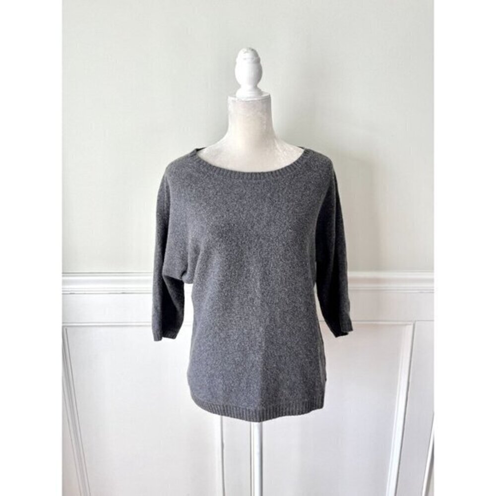 Hinge 3/4 Sleeve Button Back Gray Sweater XS